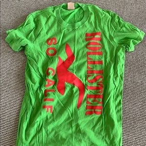 Hollister T shirt